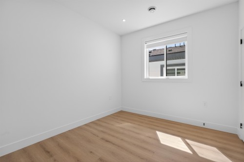 16511 20 Avenue, Surrey, BC 