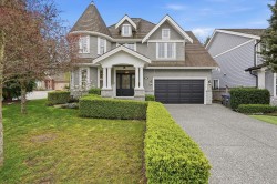 927 163 Street Surrey, BC V4A 9T8