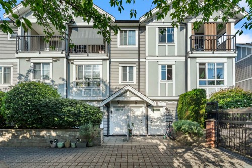 14-13239 Old Yale Road  Surrey, BC V3T 3C5
