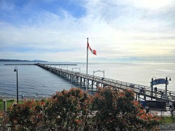 14729 Gordon Avenue  White Rock, BC V4B 2A6