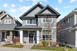 15825 Wills Brook Way Surrey, BC V3Z 0N4