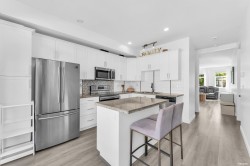 15-14377 60 Avenue Surrey, BC V3X 0E2