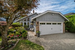 10942 63a Avenue Delta, BC V4E 3B6