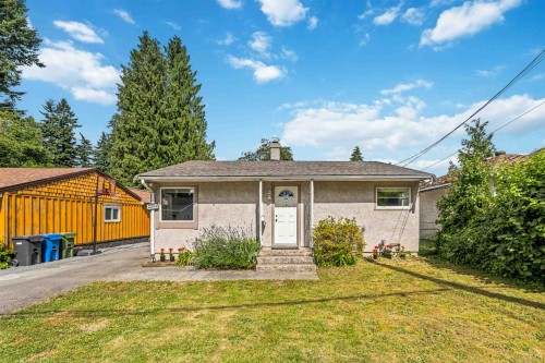 2304 Mouldstade Road  Abbotsford, BC V2S 3X4
