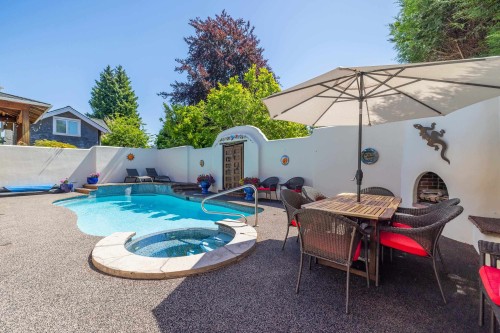 3080 Mcbride Avenue, Surrey, BC 