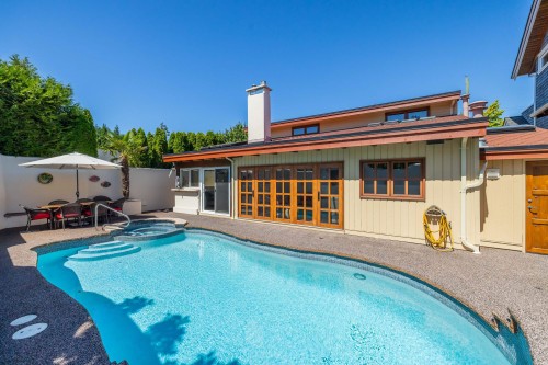 3080 Mcbride Avenue, Surrey, BC 