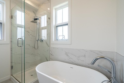 41-20321 80 Avenue, Langley, BC - Indoor Photo Showing Bathroom