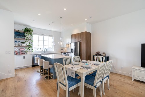 41-20321 80 Avenue, Langley, BC - Indoor Photo Showing Dining Room
