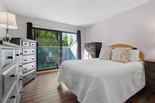 15878 Mcbeth Road, Surrey, BC - Indoor Photo Showing Bedroom