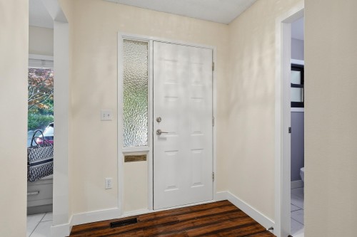 15878 Mcbeth Road, Surrey, BC - Indoor Photo Showing Other Room
