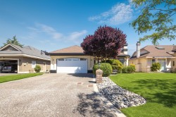 14917 24a Avenue Surrey, BC V4P 1N9
