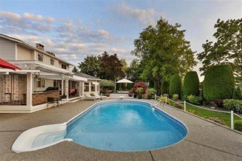 18244 54 Avenue, Surrey, BC 