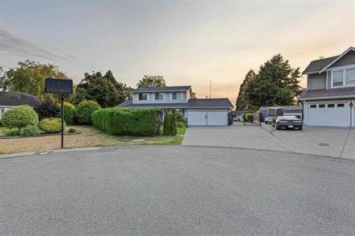 18244 54 Avenue, Surrey, BC 