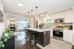 1-6671 121 Street Surrey, BC V3W 1T9