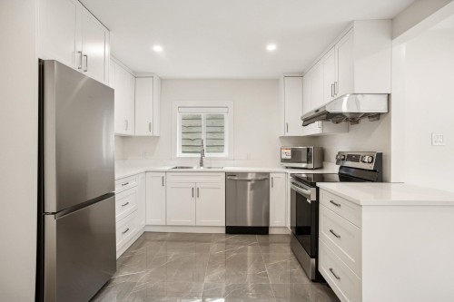 15962 North Bluff Road, White Rock, BC 