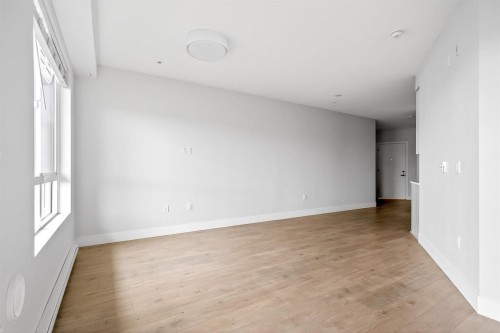 214-20061 Fraser Highway, Langley, BC 