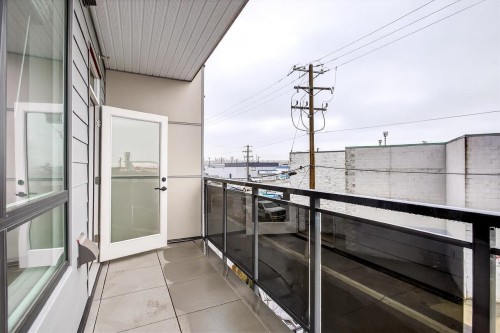 214-20061 Fraser Highway, Langley, BC 