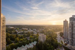 4206-13696 100 Avenue Surrey, BC V3T 0L5
