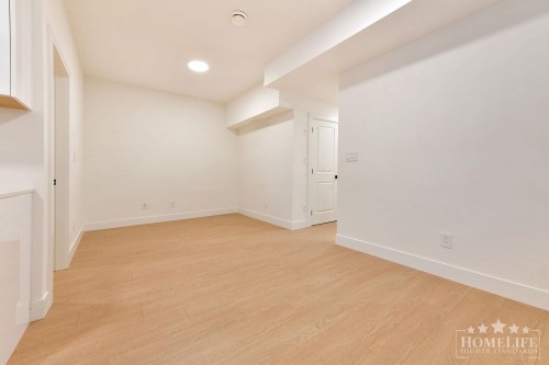 Basement-16678 16 Avenue , Surrey, BC V3S 9X7 5