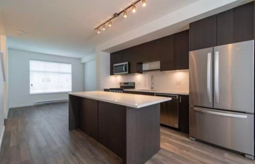 61-16678 25 Ave, Surrey, BC 