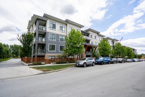 211-20356 72B Avenue, Langley, BC 