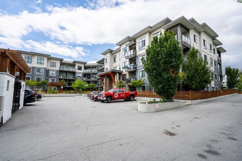 211-20356 72B Avenue, Langley, BC 