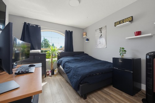 26860 24A Avenue, Langley, BC - Indoor Photo Showing Bedroom