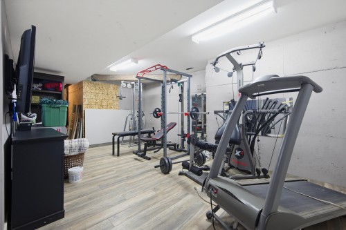 26860 24A Avenue, Langley, BC - Indoor Photo Showing Gym Room