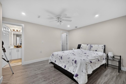 12460 63A Avenue, Surrey, BC 