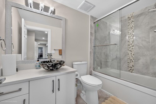 12460 63A Avenue, Surrey, BC 