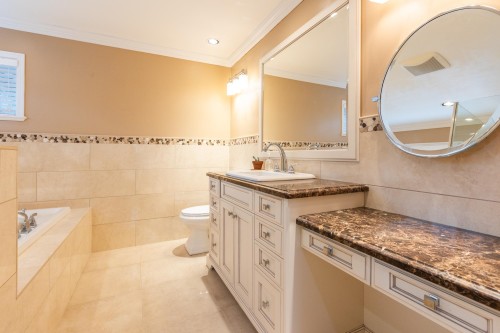 10779 Fraserglen Drive, Surrey, BC 