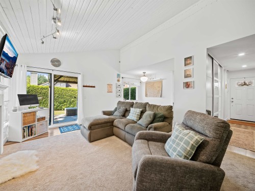 6022 Greenside Drive E, Surrey, BC 
