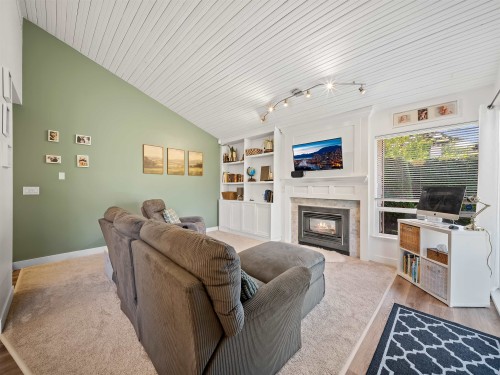 6022 Greenside Drive E, Surrey, BC 