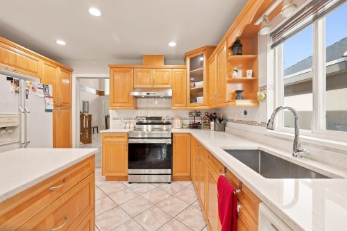 12587 60A Avenue, Surrey, BC 