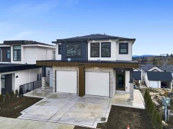 102-16702 16a Avenue Surrey, BC V3Z 0T3