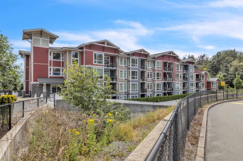 115-2242 Whatcom Road, Abbotsford, BC 