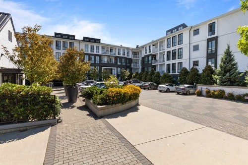 425-14968 101A Avenue, Surrey, BC 