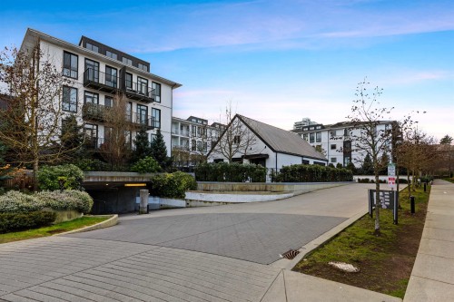 425-14968 101A Avenue, Surrey, BC 