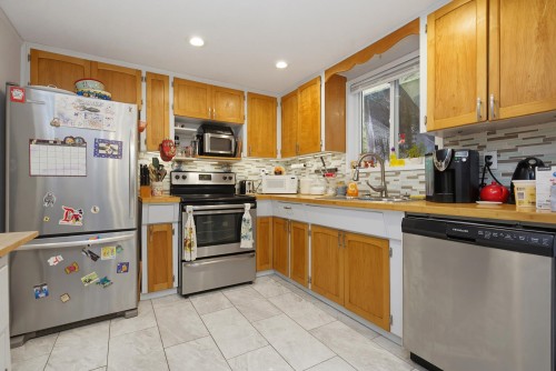 404 Bruneau Place, Langley, BC 