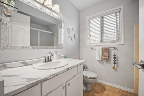 3669 Bulkley Street, Abbotsford, BC - Indoor Photo Showing Bathroom