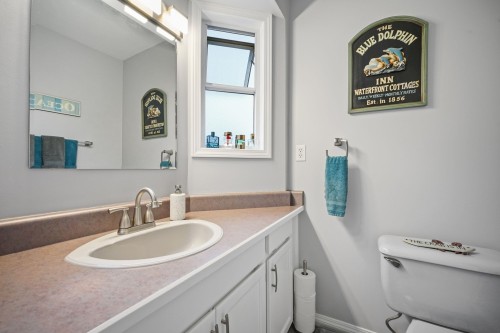 3669 Bulkley Street, Abbotsford, BC - Indoor Photo Showing Bathroom