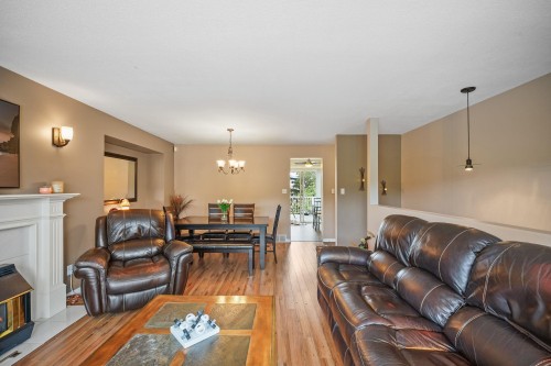 3669 Bulkley Street, Abbotsford, BC - Indoor Photo Showing Living Room With Fireplace
