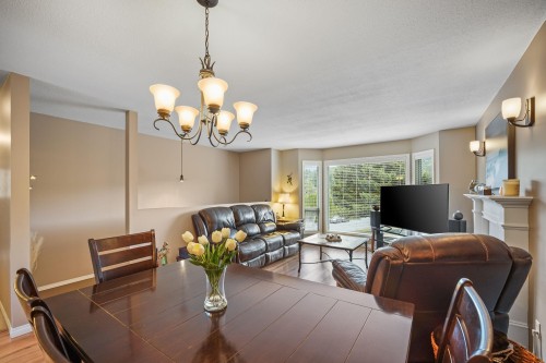 3669 Bulkley Street, Abbotsford, BC - Indoor Photo Showing Dining Room