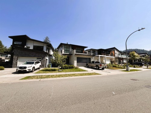 36697 Dianne Brook Avenue  Abbotsford, BC V3G 0H4