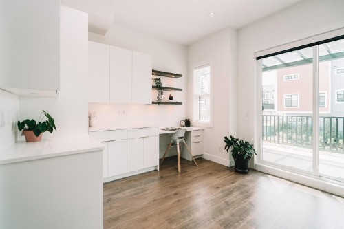 8133 202 Street, Langley, BC - Indoor