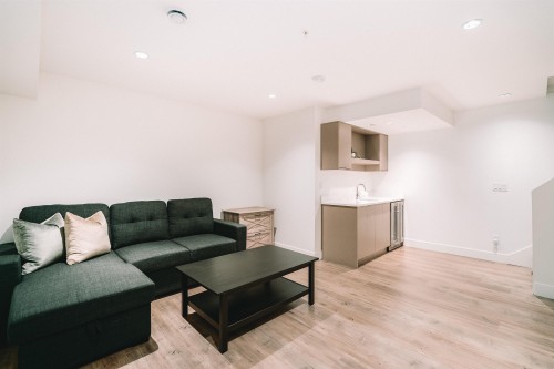 8133 202 Street, Langley, BC - Indoor