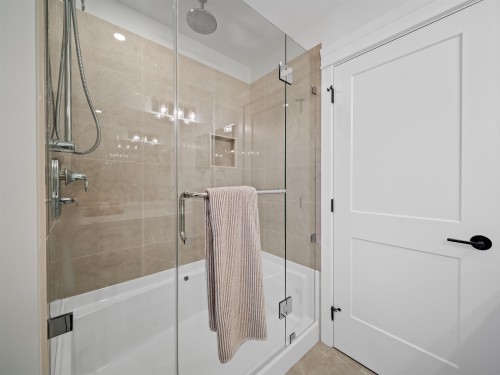 4-20926 83 Avenue, Langley, BC - Indoor Photo Showing Bathroom