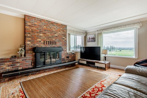 7714 216 Street, Langley, BC 
