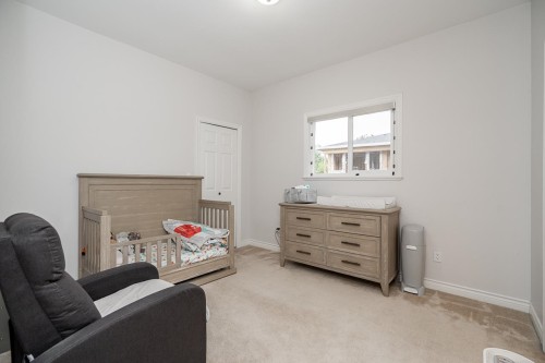 12773 90 Avenue, Surrey, BC - Indoor Photo Showing Bedroom