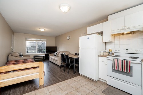 12773 90 Avenue, Surrey, BC - Indoor Photo Showing Kitchen